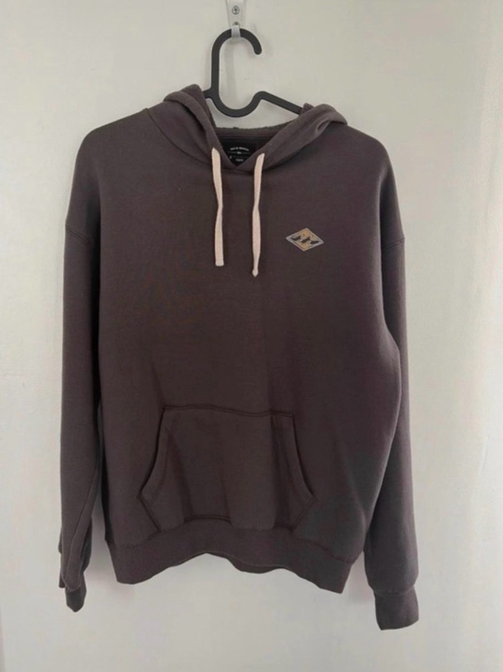 Men's Brown Pullover Hoodie with Contrast Drawstrings